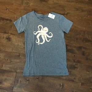 gray j-crew tshirt